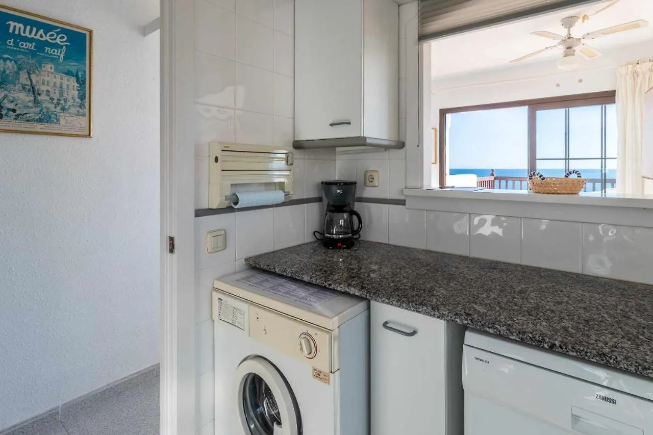 Apartamento CAU DEL LLOP 77 Ático con fantástica terraza y vistas Llançà 0*,  España