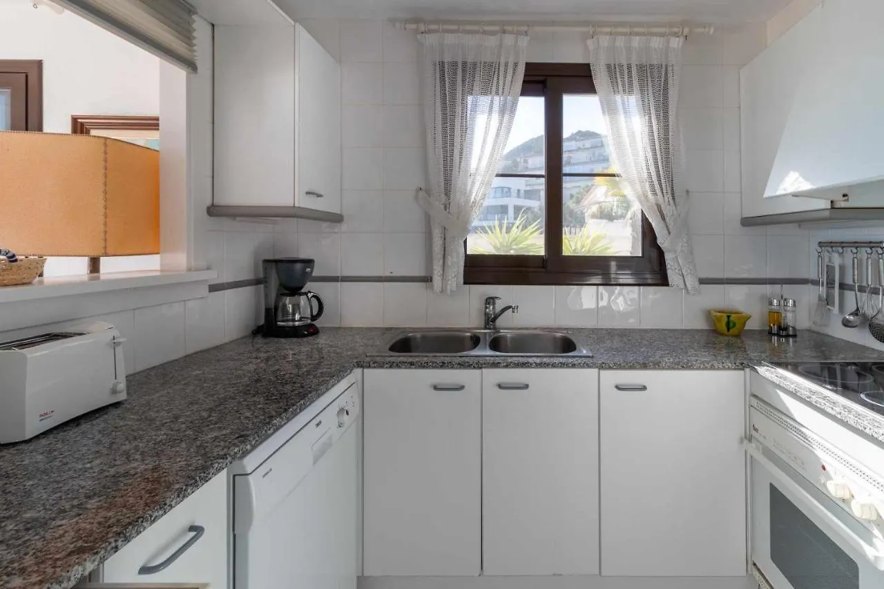 Apartamento CAU DEL LLOP 77 Ático con fantástica terraza y vistas Llançà España